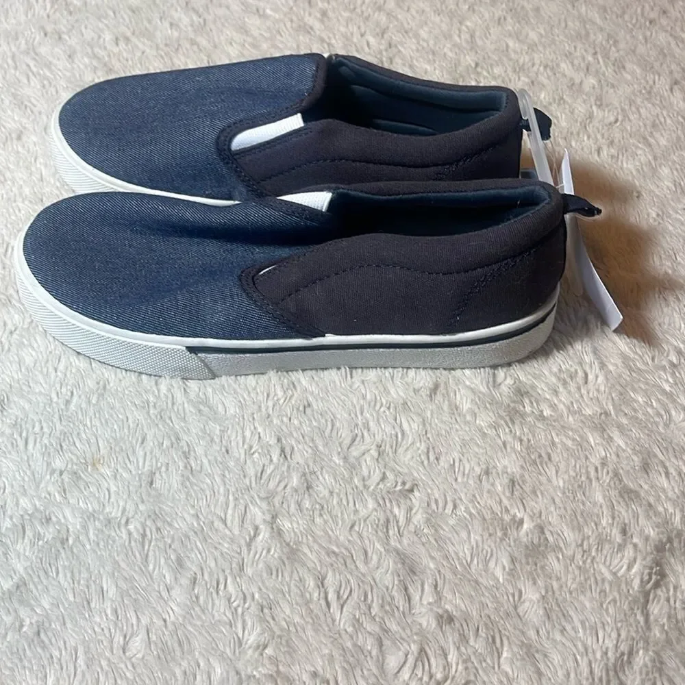 NWT oshkosh b’gosh slip on shoes youth 3